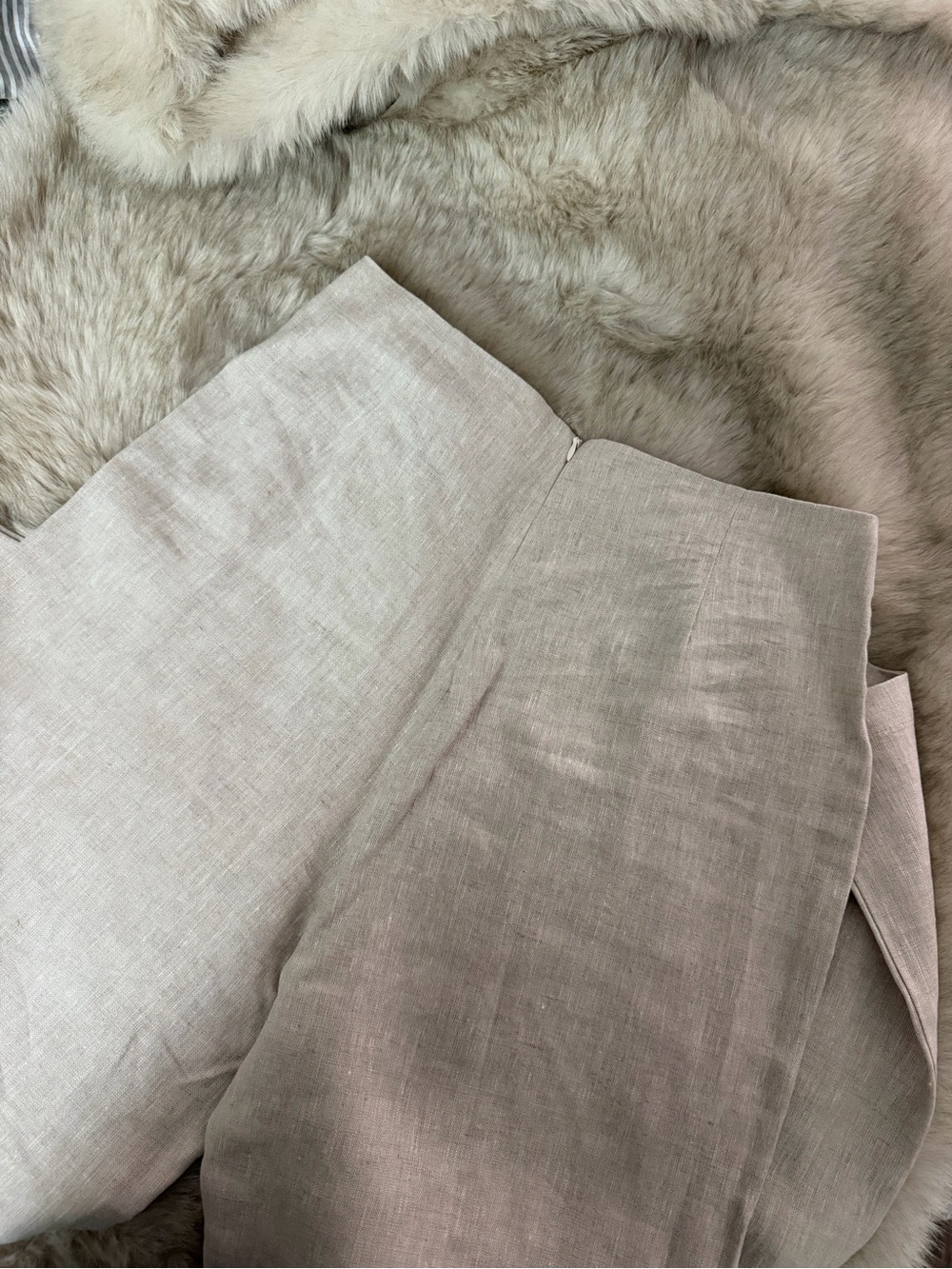 Reformation Linen Set - Picture 6 of 8